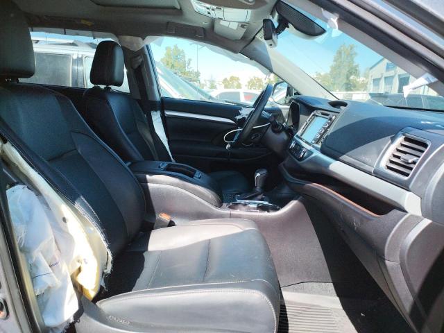 Photo 5 from auction – 2019 TOYOTA HIGHLANDER with VIN 5TDJGRFH9KS065611