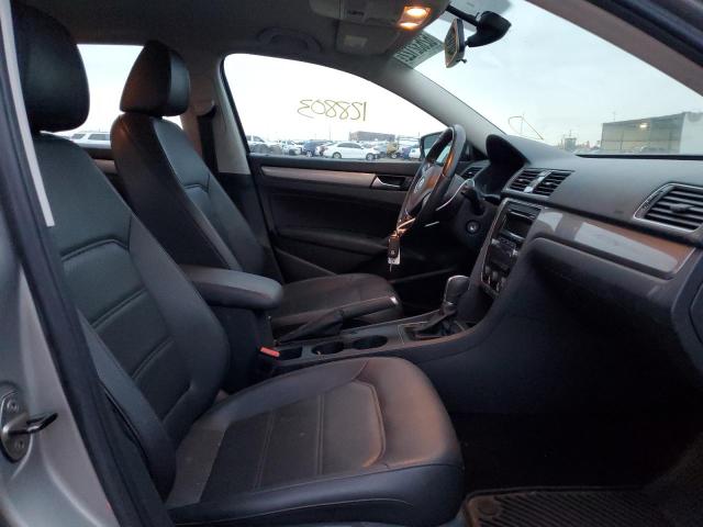Photo 5 from auction – 2014 VOLKSWAGEN PASSAT S with VIN 1VWAT7A37EC051768