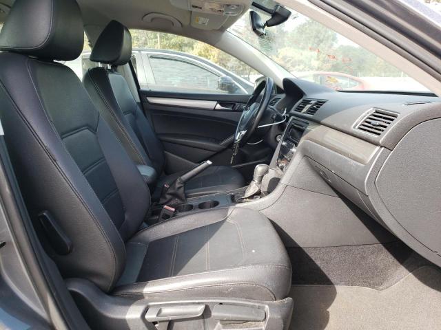 Photo 5 from auction – 2015 VOLKSWAGEN PASSAT S with VIN 1VWAT7A38FC011037