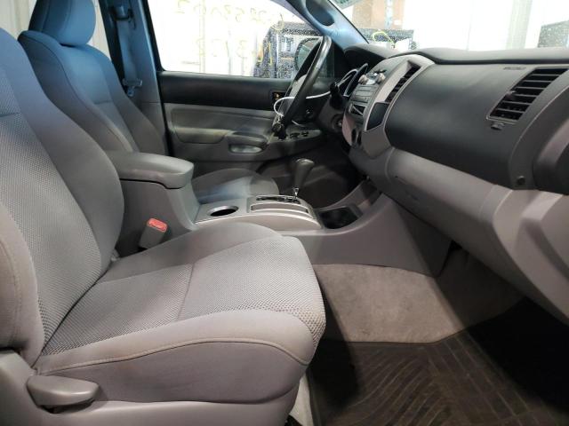Photo 5 from auction – 2011 TOYOTA TACOMA DOU with VIN 3TMLU4EN2BM072055