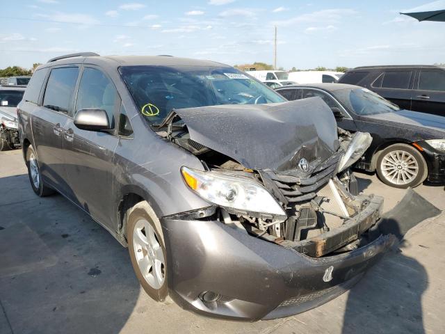 TOYOTA SIENNA LE 2017 with VIN 5TDKZ3DC4HS882478 - Photo from auction