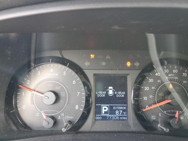 Photo 8 from auction – 2017 TOYOTA SIENNA with VIN 5TDZZ3DC9HS817995