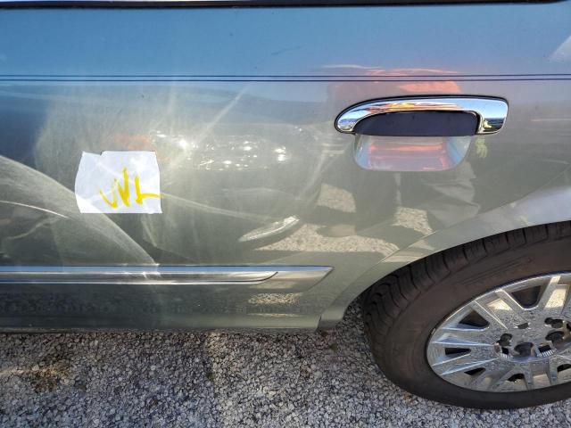 Photo 9 from auction – 2006 MERCURY GRAND MARQ with VIN 2MEFM74V66X623452