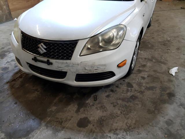 Photo 9 from auction – 2011 SUZUKI KIZASHI S with VIN JS2RF9A14B6110329