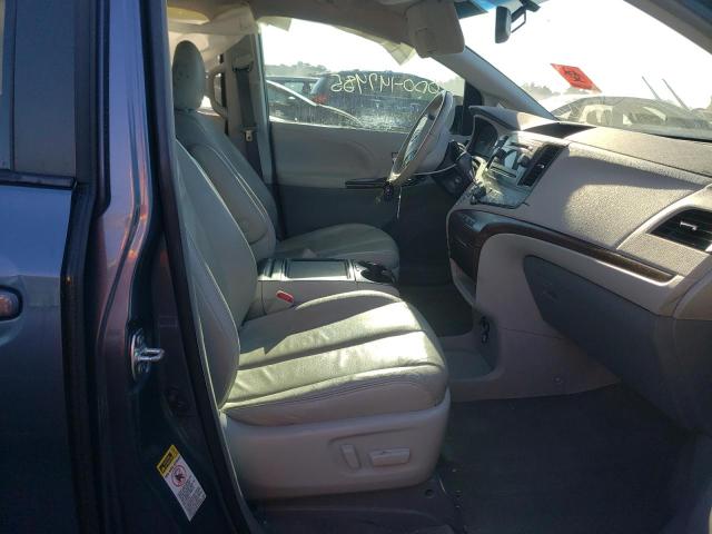 Photo 5 from auction – 2013 TOYOTA SIENNA XLE with VIN 5TDYK3DC2DS398124