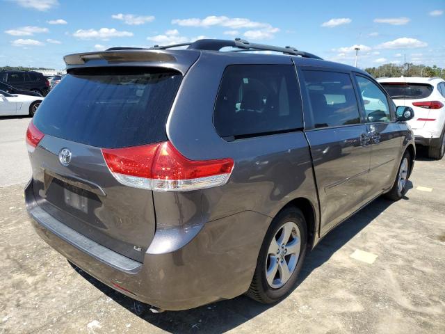 Photo 4 from auction – 2014 TOYOTA SIENNA LE with VIN 5TDKK3DC9ES423799