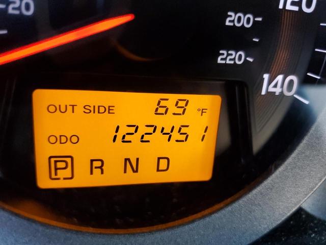 Photo 8 from auction – 2008 TOYOTA RAV4 with VIN JTMZD33V286063338