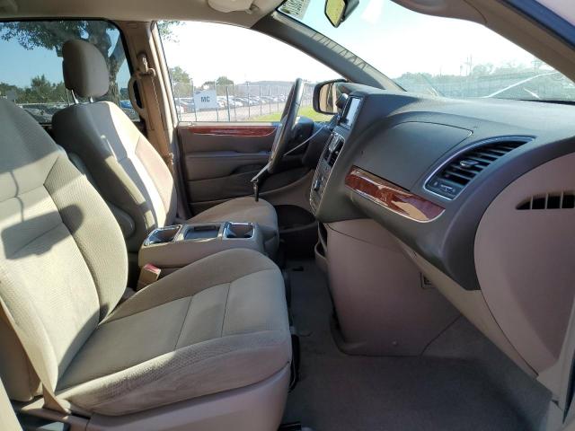 Photo 5 from auction – 2015 CHRYSLER TOWN & COU with VIN 2C4RC1BG8FR535347