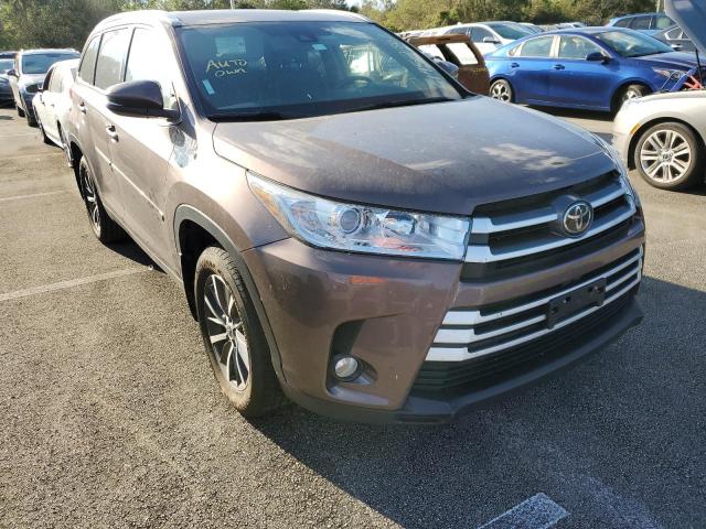 TOYOTA HIGHLANDER 2017 with VIN 5TDJZRFH2HS373075 - Photo from auction