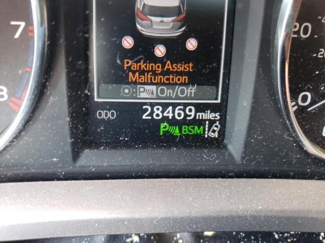 Photo 8 from auction – 2018 TOYOTA RAV4 LIMIT with VIN JTMDFREV1JJ199841