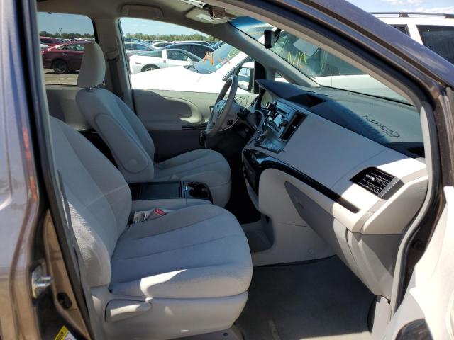 Photo 5 from auction – 2014 TOYOTA SIENNA LE with VIN 5TDKK3DC9ES423799