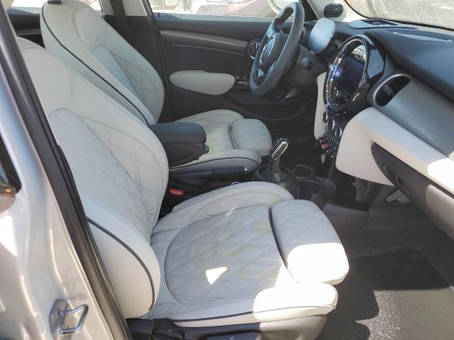 Photo 5 from auction – 2022 MINI COOPER S with VIN WMW53DK04N2R89267