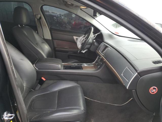 Photo 5 from auction – 2015 JAGUAR XF 2.0T PR with VIN SAJWA0FS1FPU39791