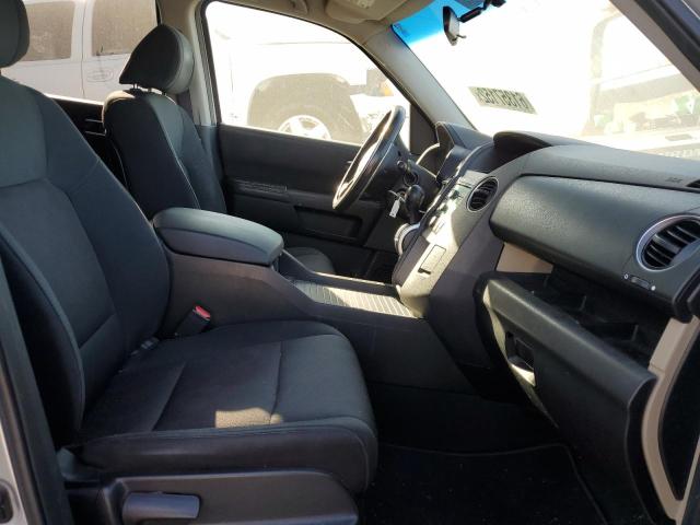 Photo 5 from auction – 2010 HONDA PILOT LX with VIN 5FNYF4H25AB015353