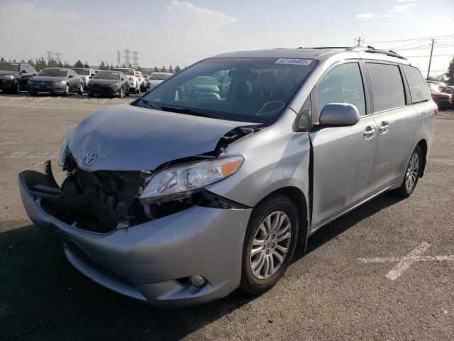 Photo 2 from auction – 2016 TOYOTA SIENNA XLE with VIN 5TDYK3DC9GS736767