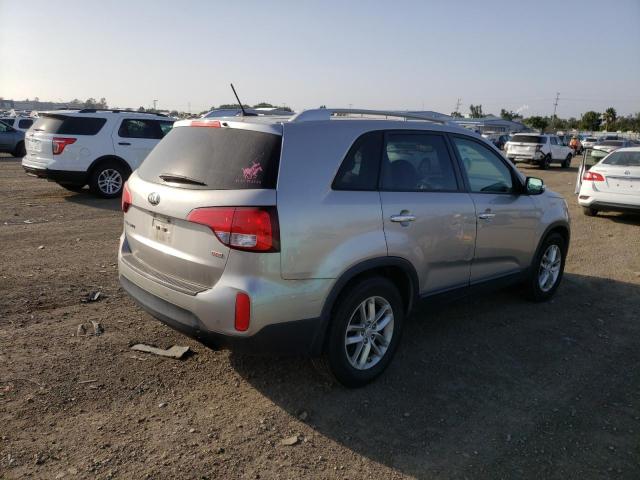 Photo 4 from auction – 2014 KIA SORENTO LX with VIN 5XYKT4A64EG544853