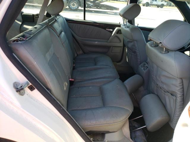 Photo 6 from auction – 1999 MERCEDES-BENZ E 320 with VIN WDBJH65F8XA745756
