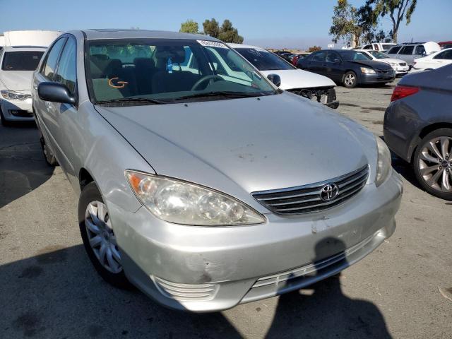 TOYOTA CAMRY LE 2005 with VIN 4T1BE30K45U994919 - Photo from auction