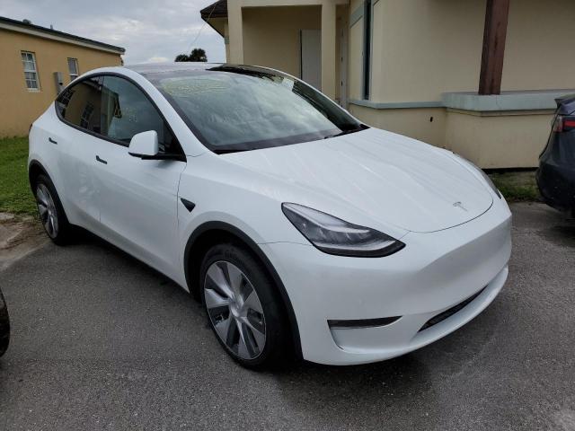 TESLA MODEL Y 2022 with VIN 7SAYGDEEXNF437669 - Photo from auction