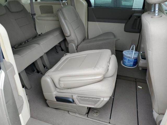Photo 6 from auction – 2008 CHRYSLER TOWN & COU with VIN 2A8HR54P68R148953