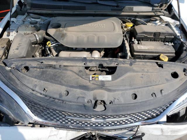 Photo 7 from auction – 2015 CHRYSLER 200 LIMITE with VIN 1C3CCCAB6FN689984