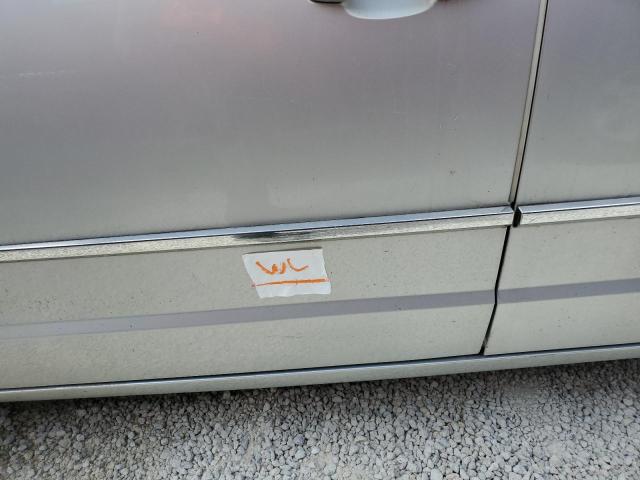 Photo 9 from auction – 2010 CHRYSLER TOWN & COU with VIN 2A4RR5D10AR386725
