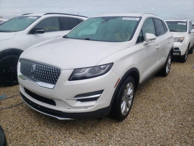 Photo 2 from auction – 2019 LINCOLN MKC SELECT with VIN 5LMCJ2D97KUL45349