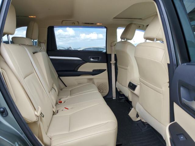Foto 6 de la subasta – 2015 TOYOTA HIGHLANDER con VIN 5TDKKRFH5FS073875