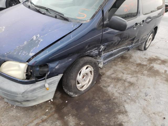 Photo 9 from auction – 2002 TOYOTA SIENNA CE with VIN 4T3ZF19C62U465924
