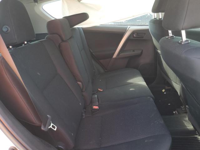 Photo 6 from auction – 2018 TOYOTA RAV4 LE with VIN 2T3BFREV5JW719399