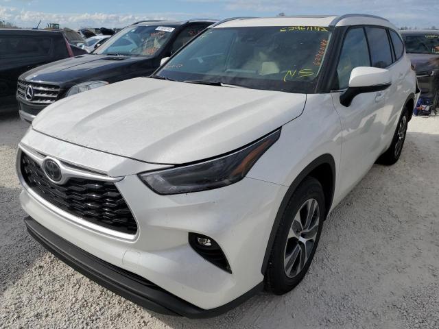 Photo 2 from auction – 2021 TOYOTA HIGHLANDER with VIN 5TDGZRAH2MS046977