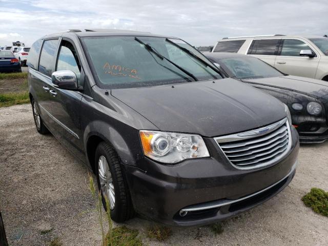 CHRYSLER TOWN & COU 2015 with VIN 2C4RC1GG3FR514477 - Photo from auction