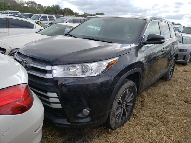 Photo 2 from auction – 2019 TOYOTA HIGHLANDER with VIN 5TDKZRFH3KS558635