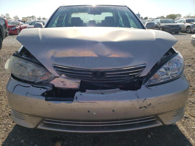 Photo 9 from auction – 2005 TOYOTA CAMRY LE with VIN 4T1BE30K25U633494