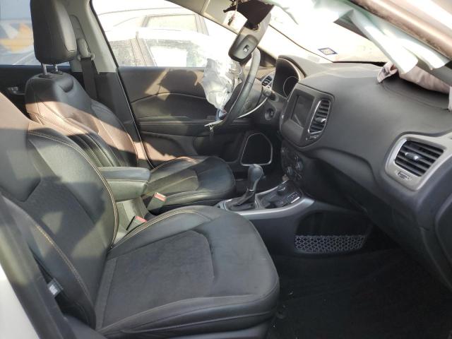 Foto 5 de la subasta – 2018 JEEP COMPASS LA con VIN 3C4NJDBB9JT142764