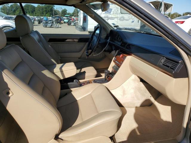Photo 5 from auction – 1995 MERCEDES-BENZ E 320 with VIN WDBEA66E0SC282990