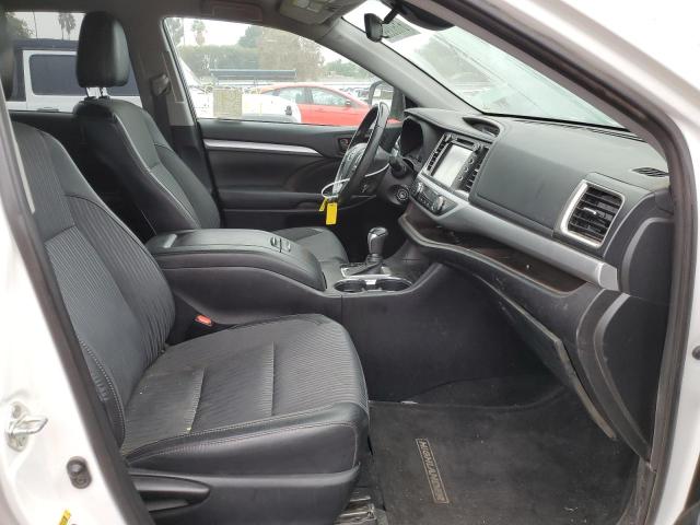 Photo 5 from auction – 2019 TOYOTA HIGHLANDER with VIN 5TDBZRFH2KS717449