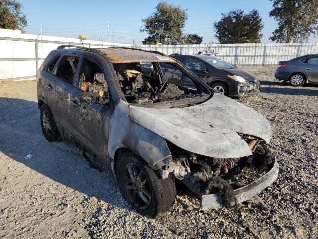 KIA SORENTO LX 2015 with VIN 5XYKT4A60FG657524 - Photo from auction