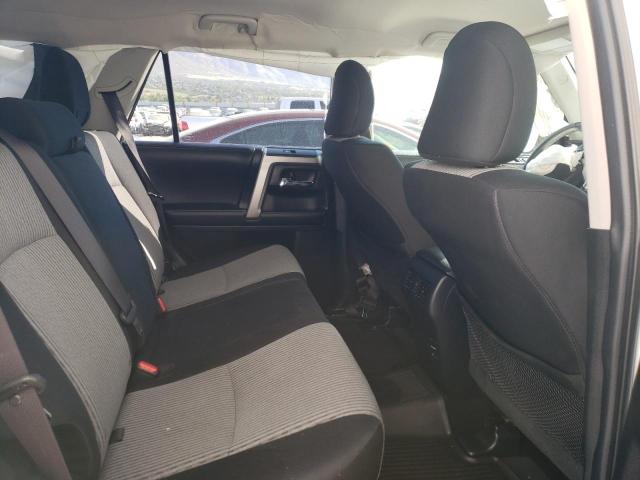 Photo 6 from auction – 2018 TOYOTA 4RUNNER SR with VIN JTEBU5JR9J5505932