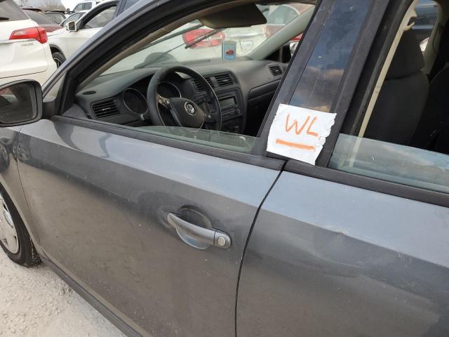 Photo 9 from auction – 2015 VOLKSWAGEN JETTA BASE with VIN 3VW2K7AJ7FM286788