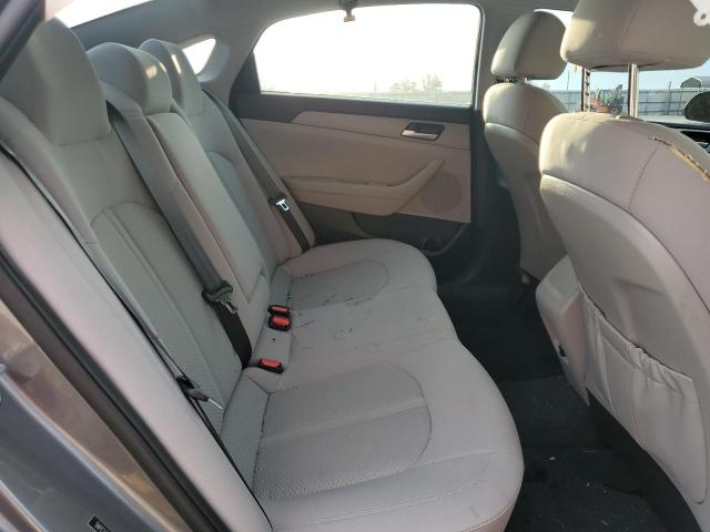 Photo 6 from auction – 2018 HYUNDAI SONATA SE with VIN 5NPE24AF2JH616457