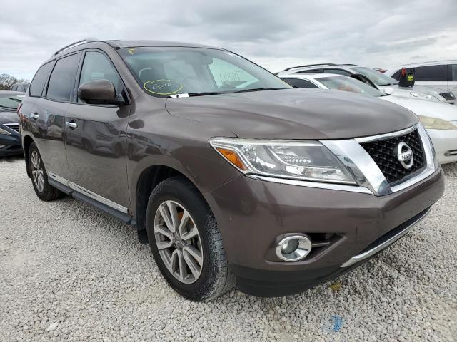NISSAN PATHFINDER 2015 مع رقم تعريف المركبة 5N1AR2MN4FC702224 - صورة من المزاد