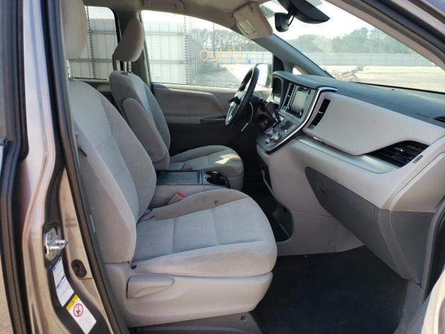 Photo 5 from auction – 2018 TOYOTA SIENNA LE with VIN 5TDJZ3DC6JS203358