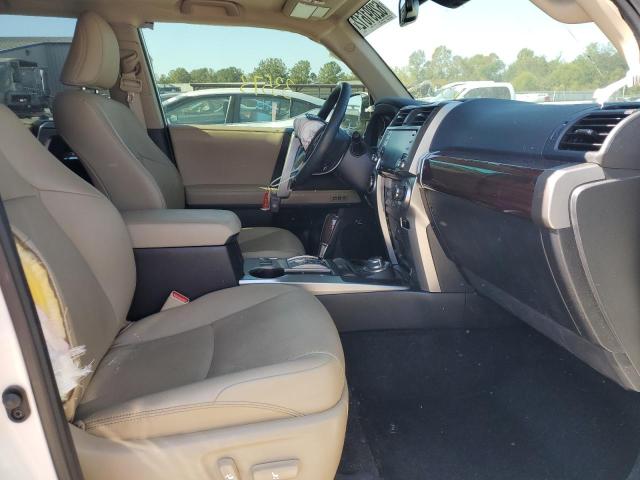 Photo 5 from auction – 2020 TOYOTA 4RUNNER SR with VIN JTEBU5JR0L5830701