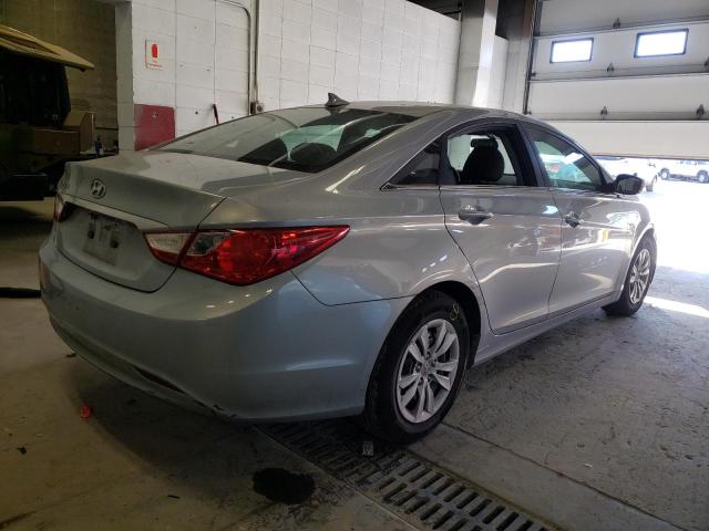 Photo 4 from auction – 2012 HYUNDAI SONATA with VIN 5NPEB4AC6CH470380