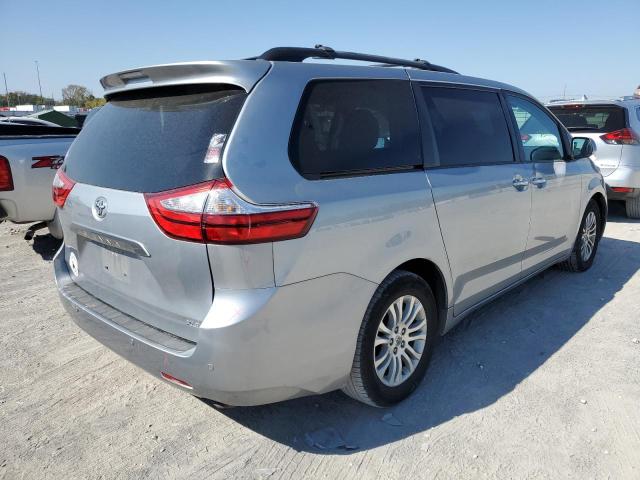 Photo 4 from auction – 2016 TOYOTA SIENNA XLE with VIN 5TDYK3DC1GS737895