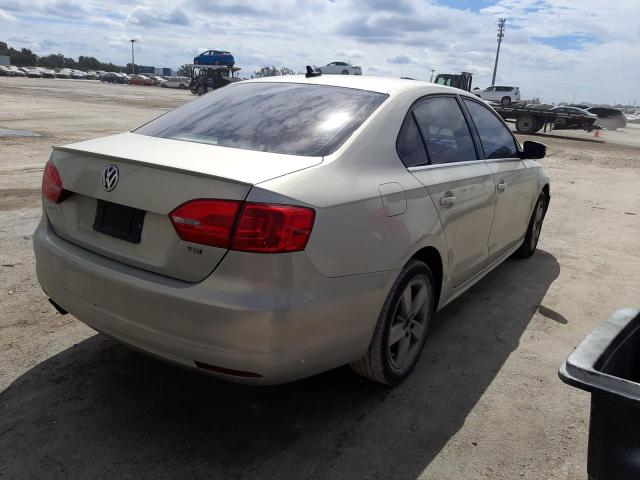 Photo 4 from auction – 2011 VOLKSWAGEN JETTA TDI with VIN 3VWLL7AJ5BM128350