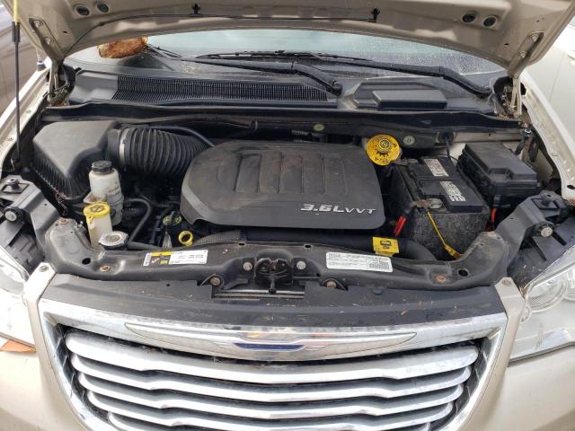 Photo 7 from auction – 2016 CHRYSLER TOWN & COU with VIN 2C4RC1BG9GR238461
