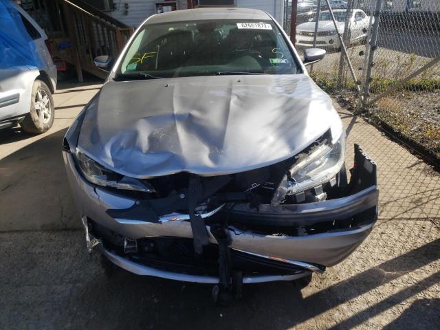 Photo 9 from auction – 2015 CHRYSLER 200 LIMITE with VIN 1C3CCCAB6FN642938