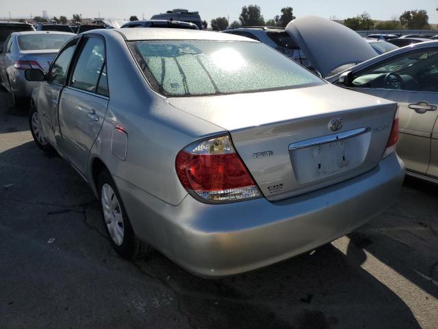 Photo 3 from auction – 2005 TOYOTA CAMRY LE with VIN 4T1BE30K45U994919